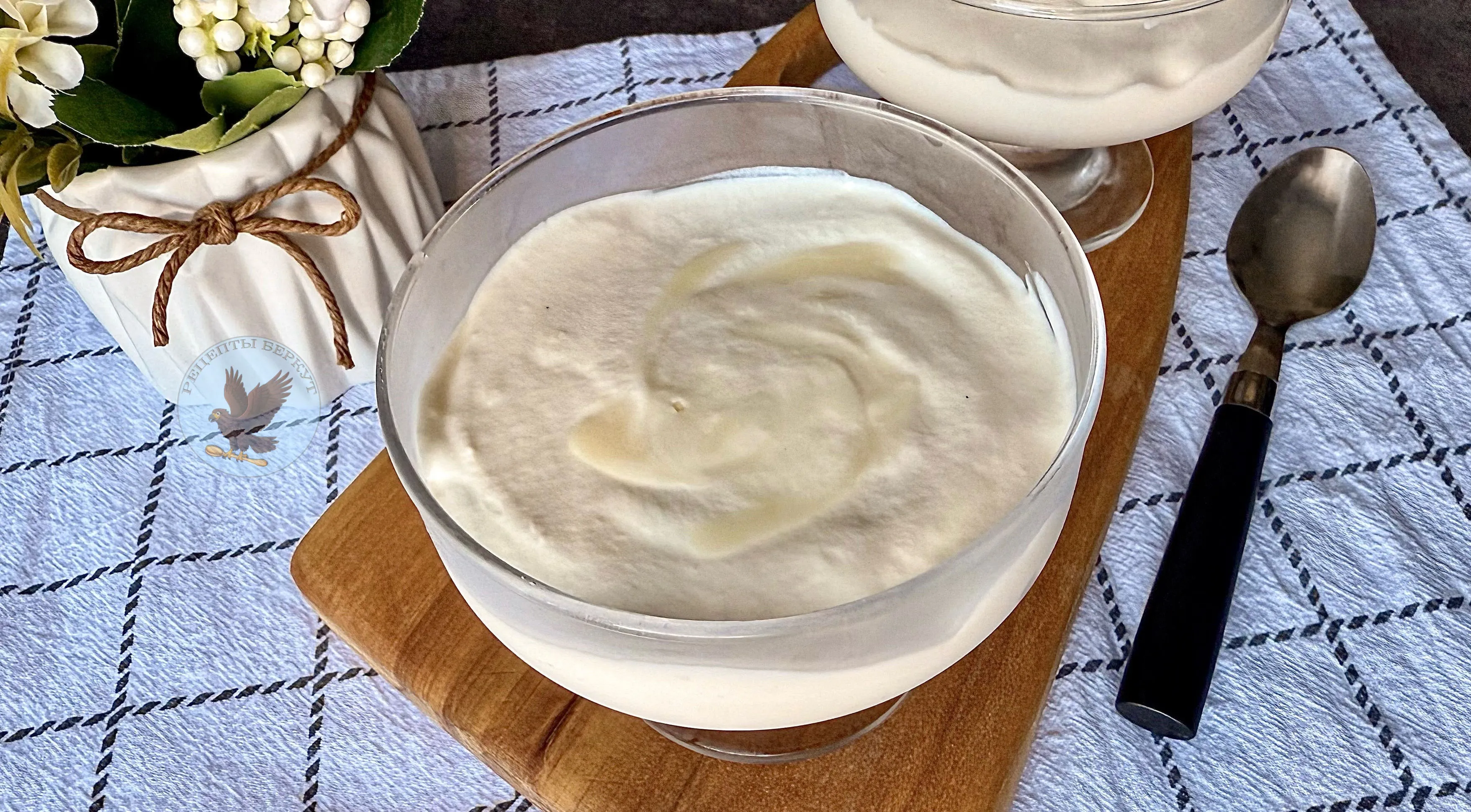 Нежный мусс из белого шоколада